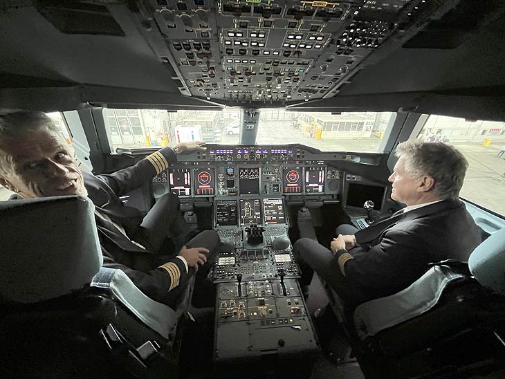 reaktiviert: der Lufthansa Airbus A380-841 D-AIMK ist zurück in München (©Foto: Martin Schmitz) 